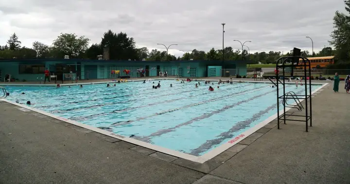 Bear Creek Outdoor Pool, Surrey