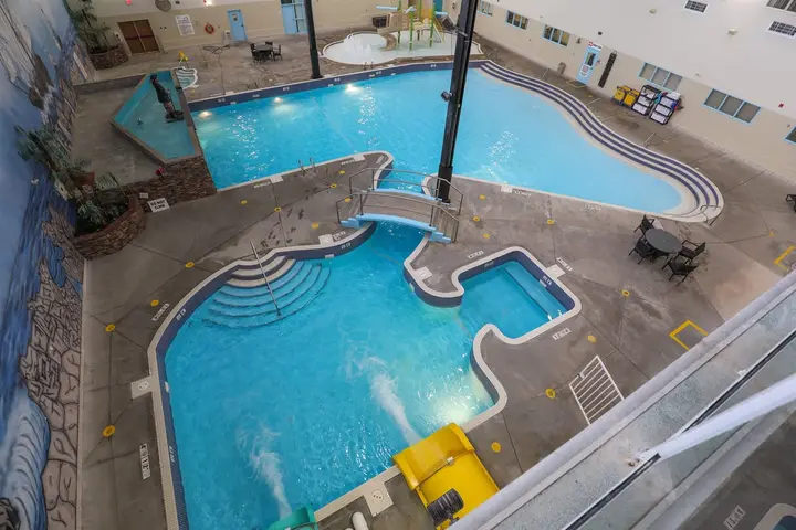 Mariner's Cove Water Park & Wave Pool, Lethbridge
