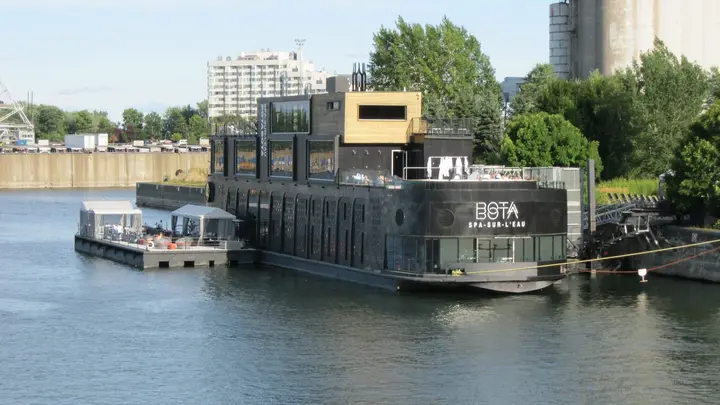 Photo of Bota Bota, spa-sur-l'eau
