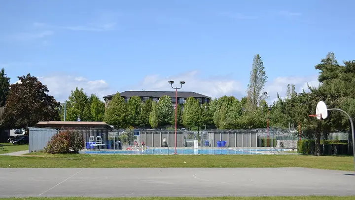 MacPherson Outdoor Pool, Burnaby