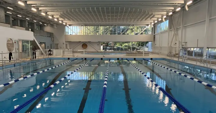 Piscine intérieure Roger-Rousseau, Montréal