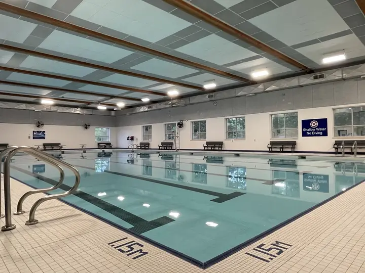 Aldershot Pool, Burlington