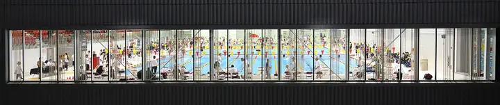 Pool at Pavillon de l'éducation physique et des sports de l'Université Laval (PEPS)