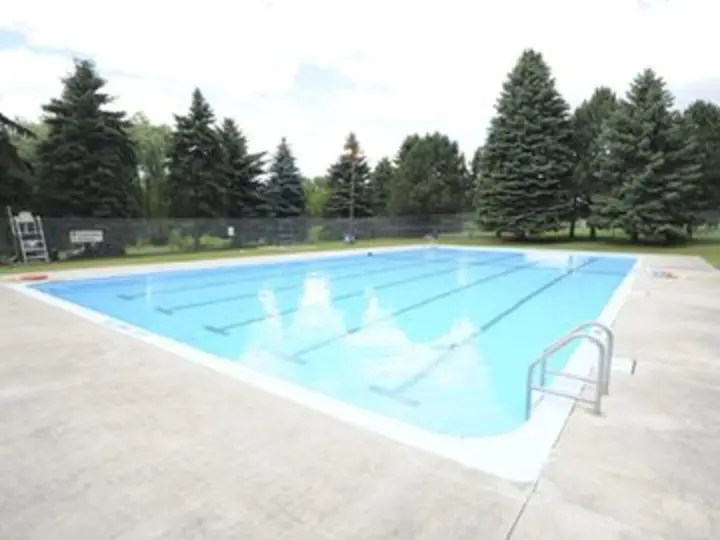 Pool at Knob Hill Park Outdoor Pool