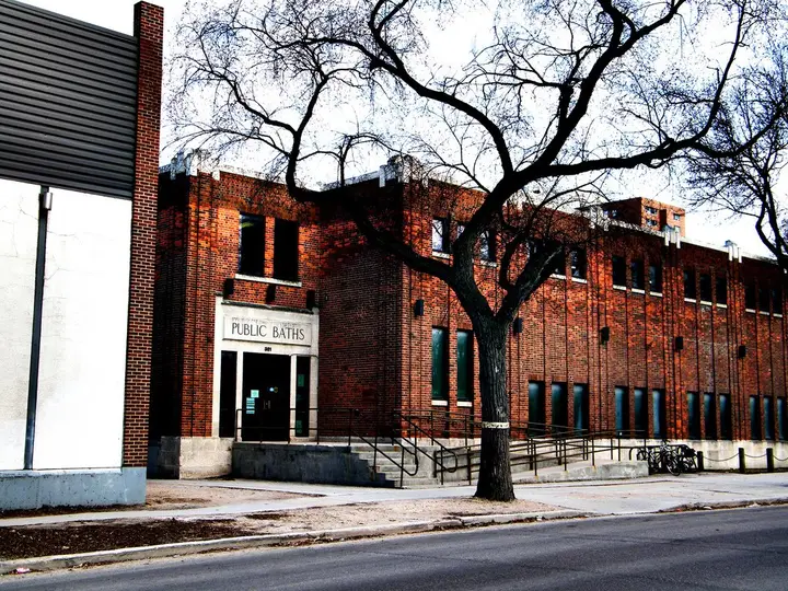Kinsmen Sherbrook Pool, Winnipeg