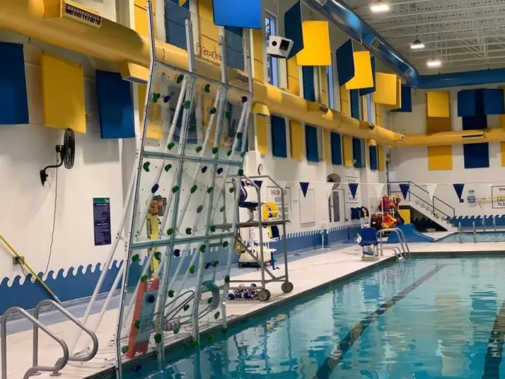 Bob MacQuarrie Recreation Complex - Orléans, Ottawa