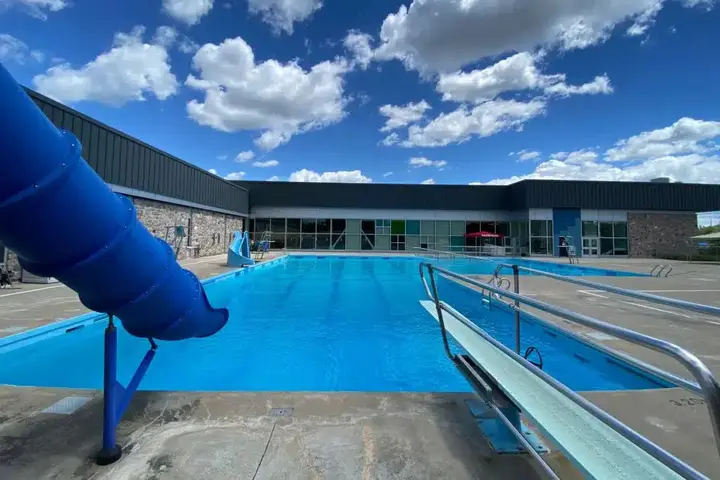 Pool at Complexe aquatique Laurie-Eve-Cormier