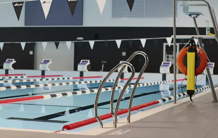 Pool at Complexe aquatique Saint-Constant (CASCI)