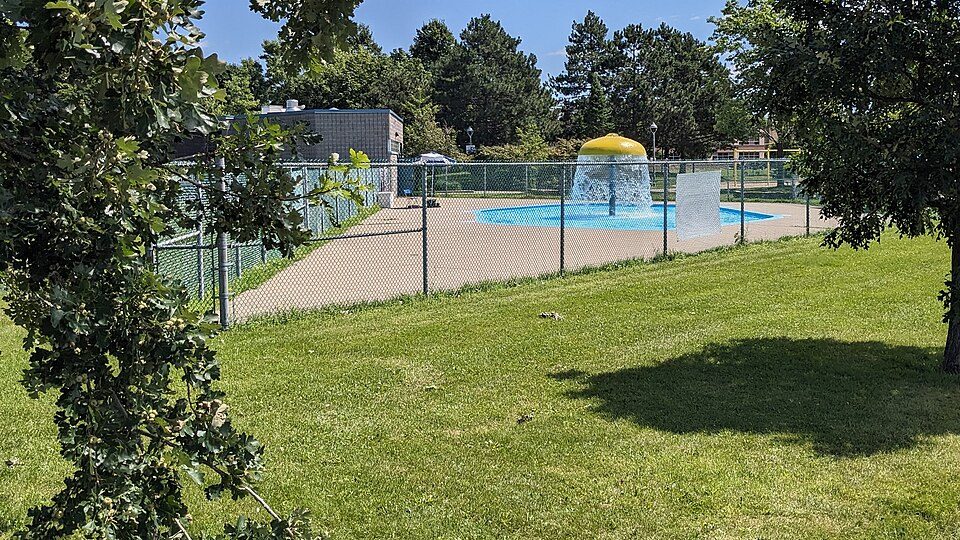 Photo : Parc Alexis-Nihon (pataugeoire)