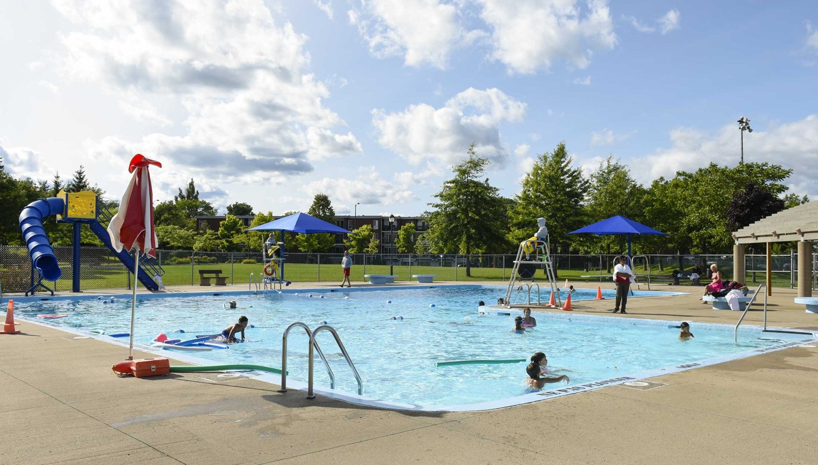 Photo : Piscine Parc St-Benoit