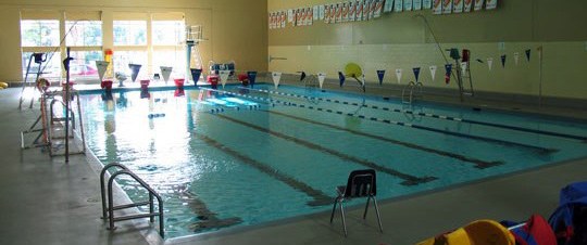 Photo : Piscine du complexe sportif du Collège Sainte-Anne