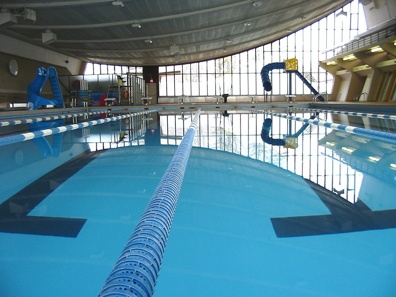 Photo : Piscine Laurier-R.-Ménard