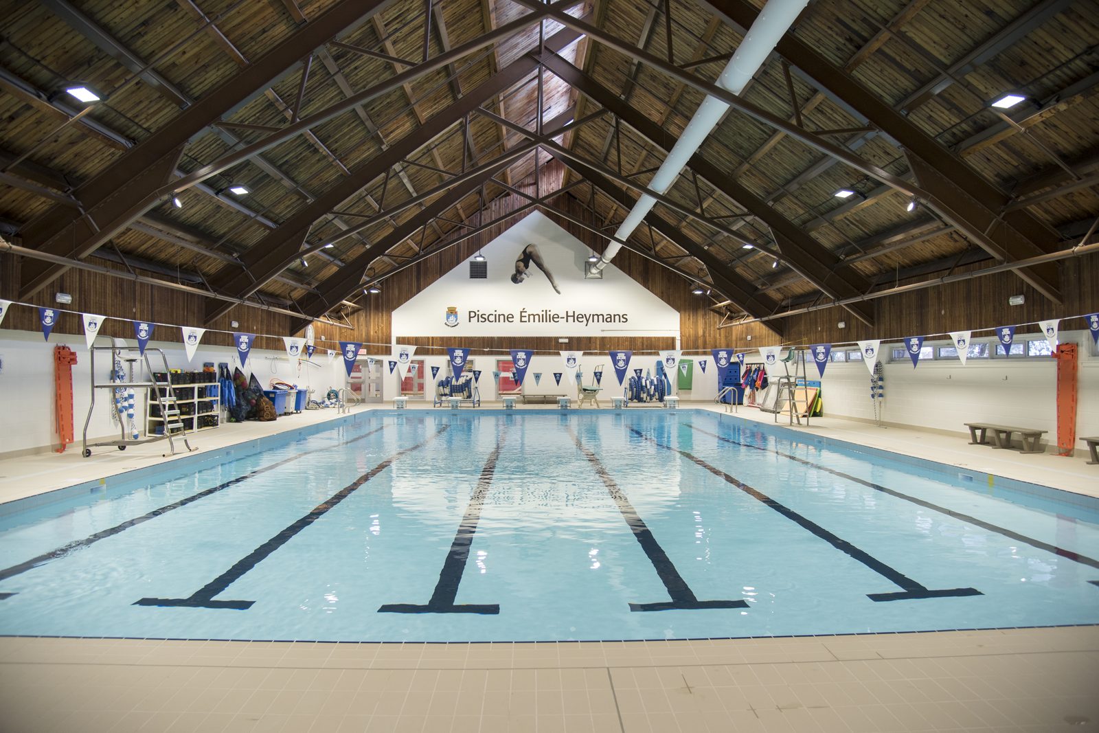 Photo : Piscine intérieure Émilie-Heymans